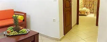 Ii Apartmanhotel