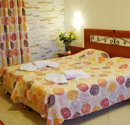 Aparthotel Ii Pláka